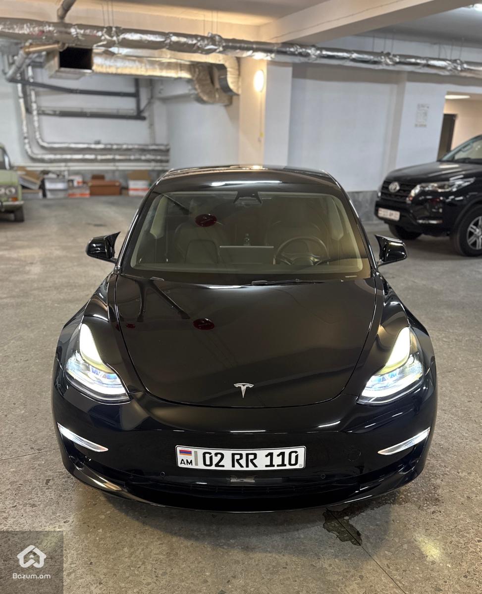 Tesla model 3 - image 2
