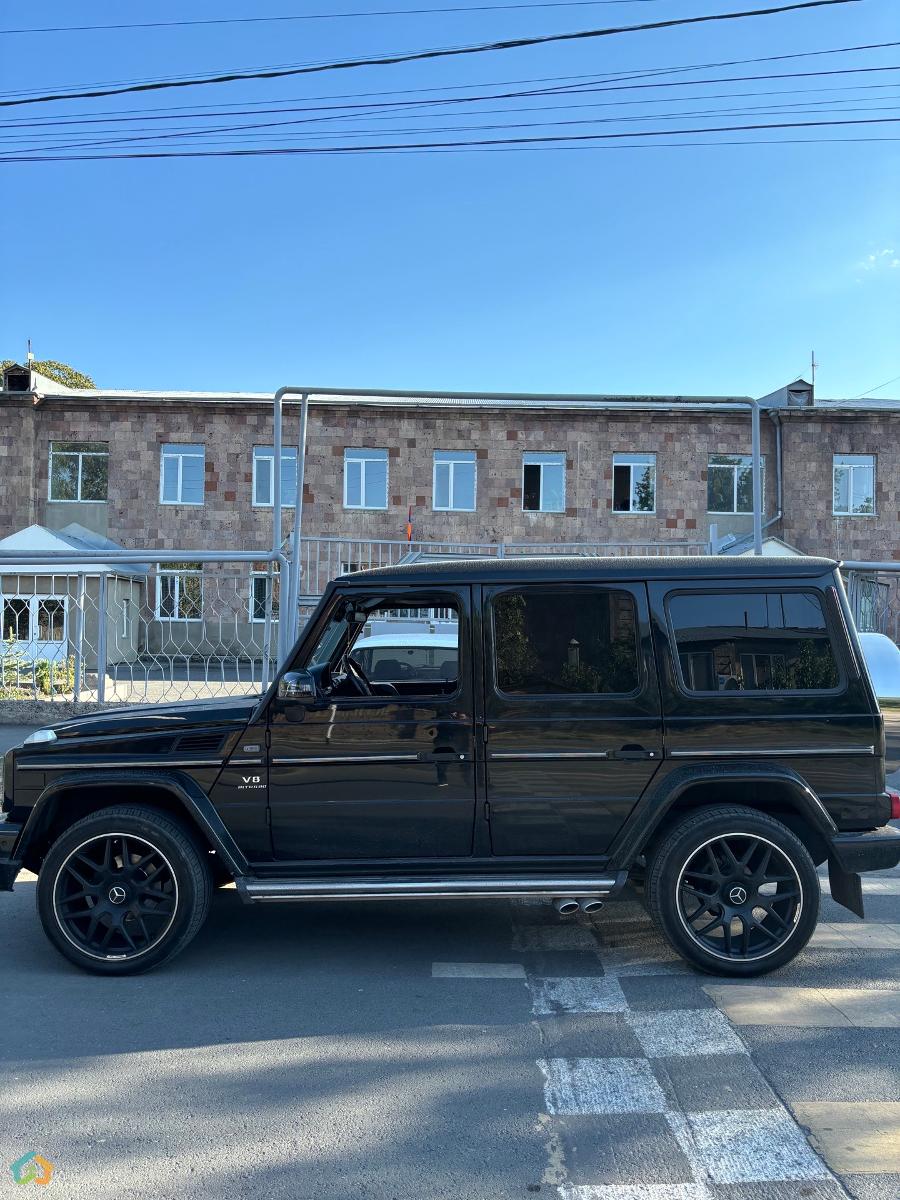 Mercedes Benz G-Class - image 3