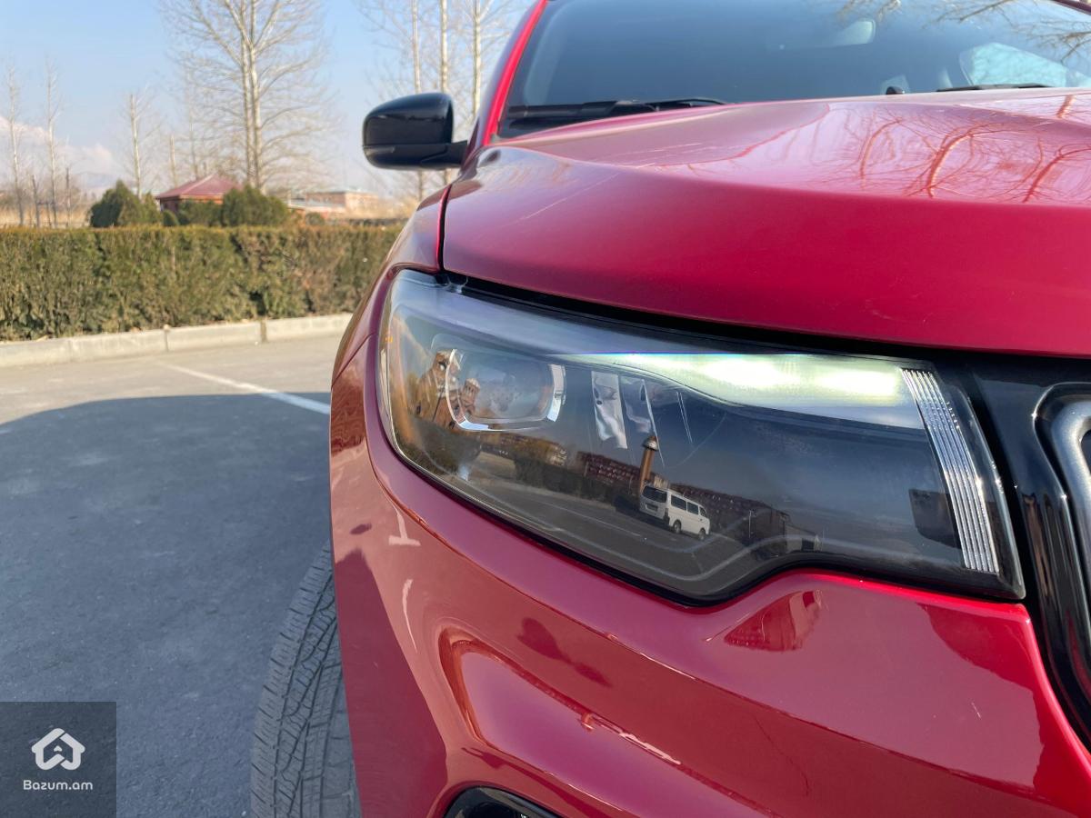 Jeep Compass  - image 11