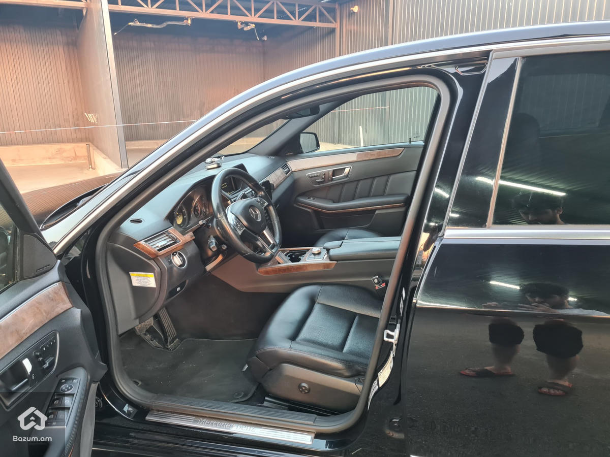 Mercedes-Benz E 350 2012 - image 4