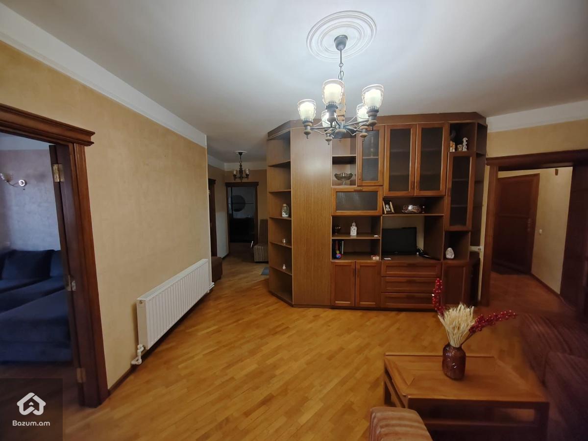 Վաճառվում է բնակարան - image 21