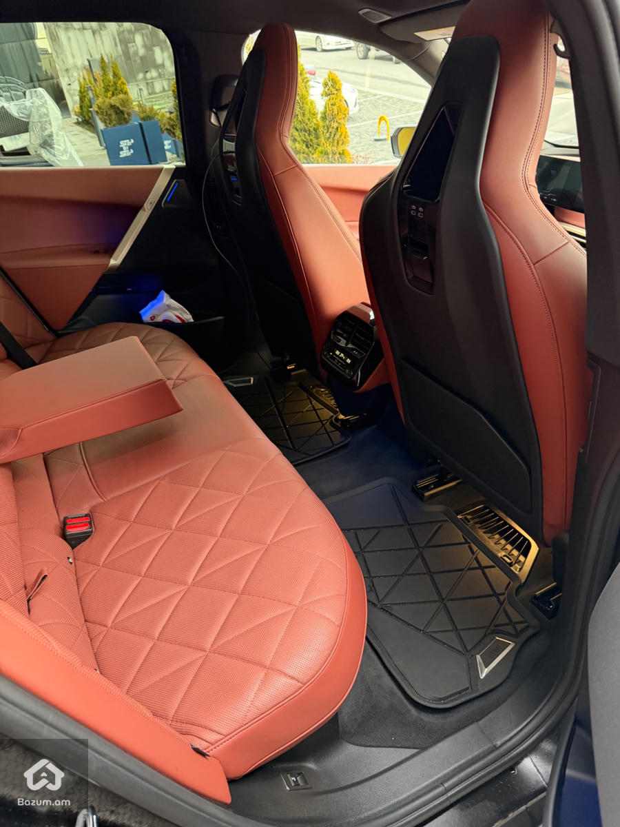 BMW IX M60 - image 10