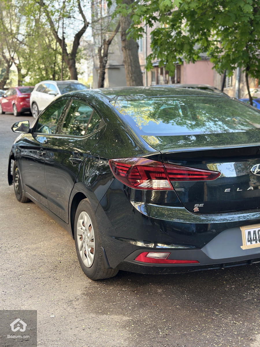 Hyundai Elantra 2020 - image 3
