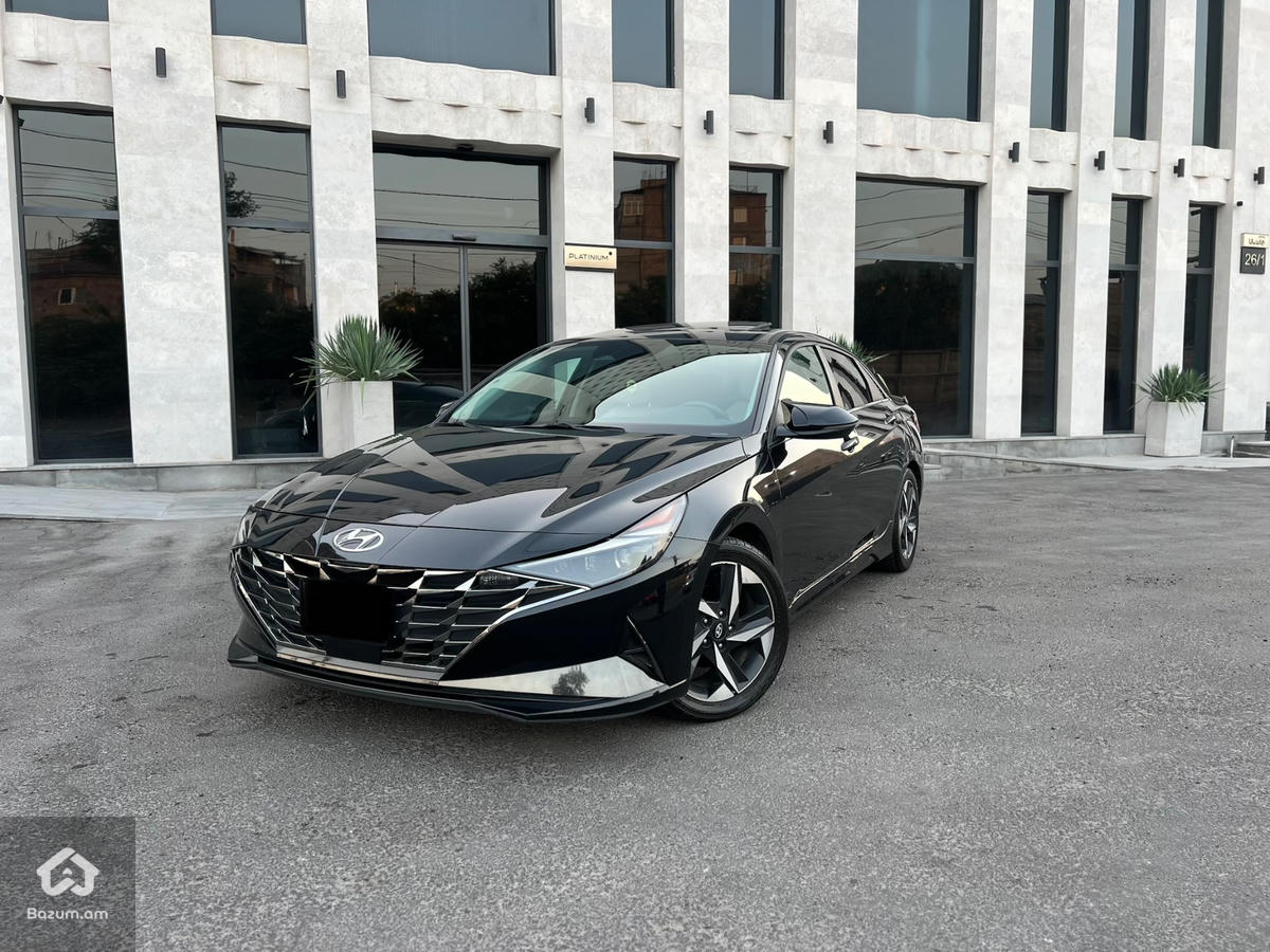 Hyundai Elantra - image 3