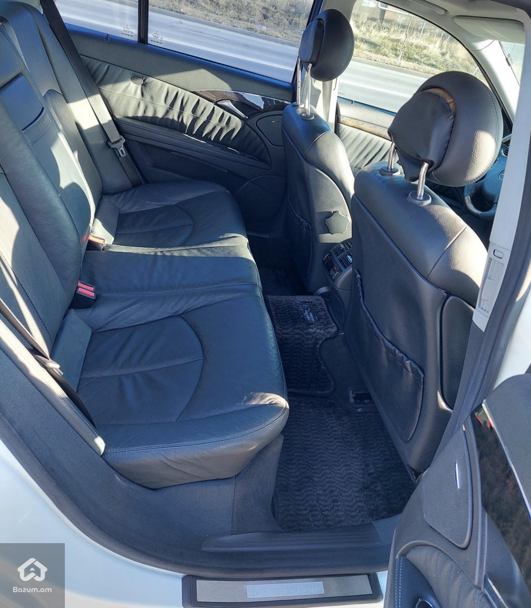 Mercedes W211 - image 10