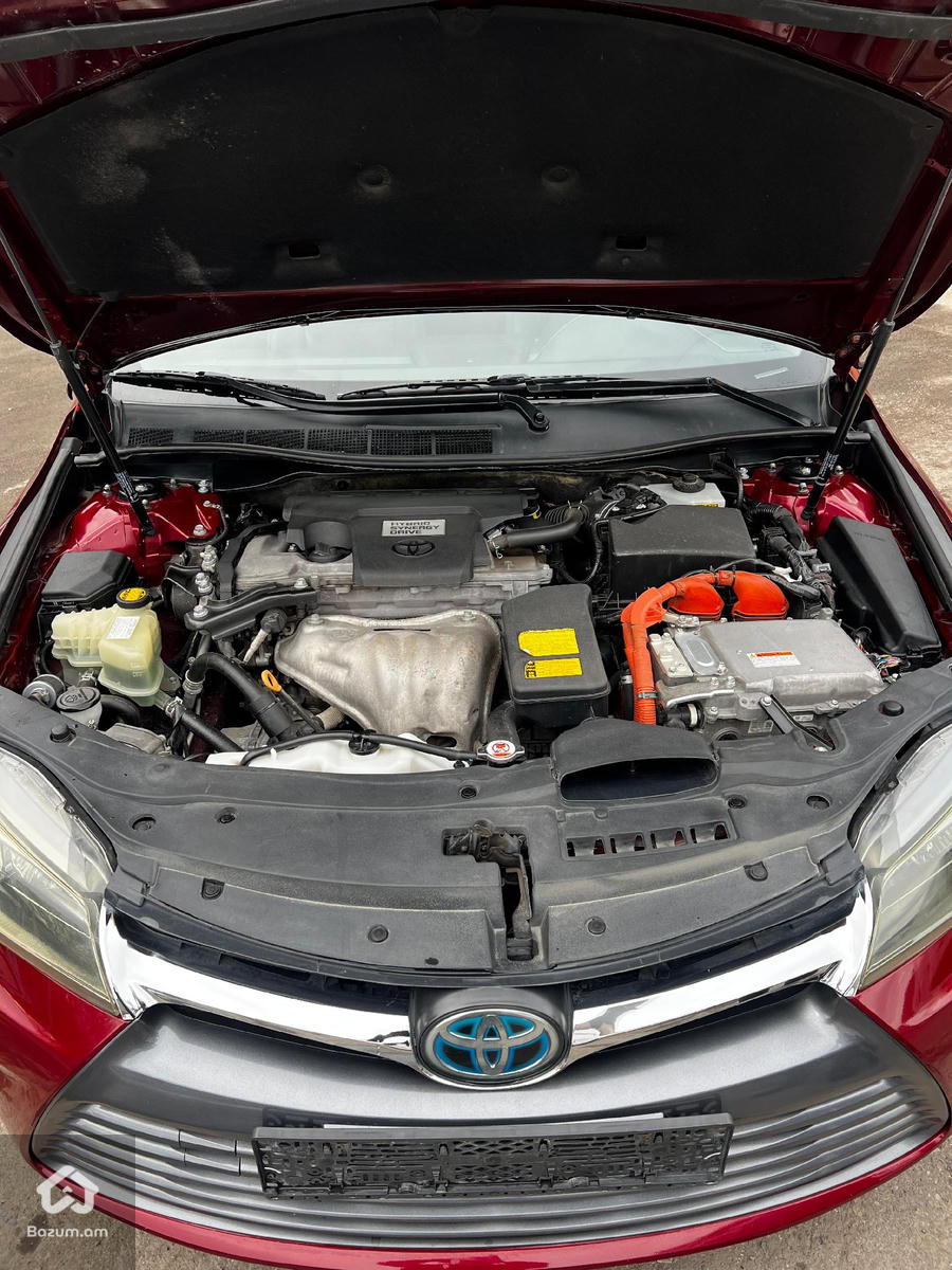 Toyota Camry hybrid - image 16