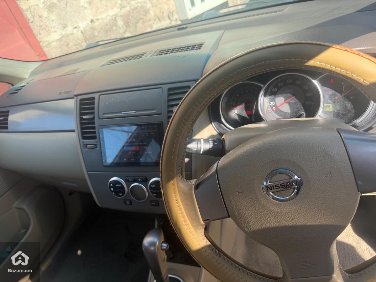 Nissan Tiida - image 16