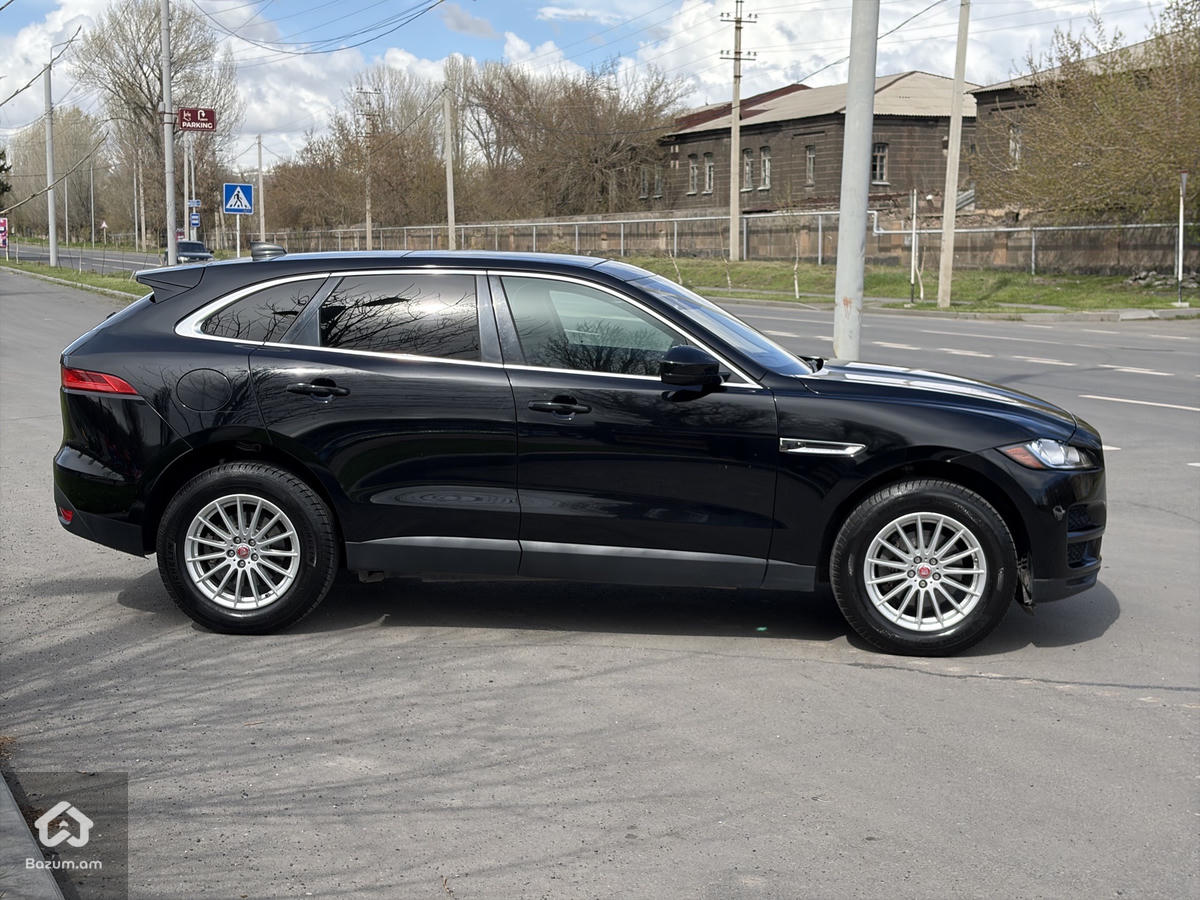 Jaguar F pace - image 3