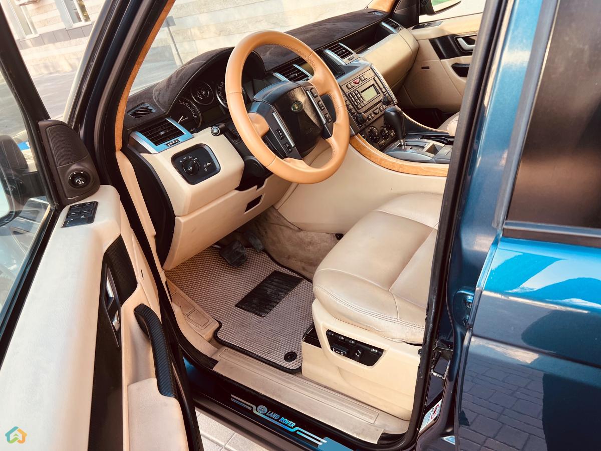 Range Rover sport - image 9