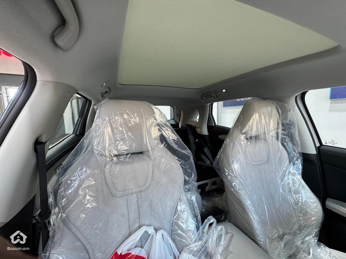 byd yuan up - image 9