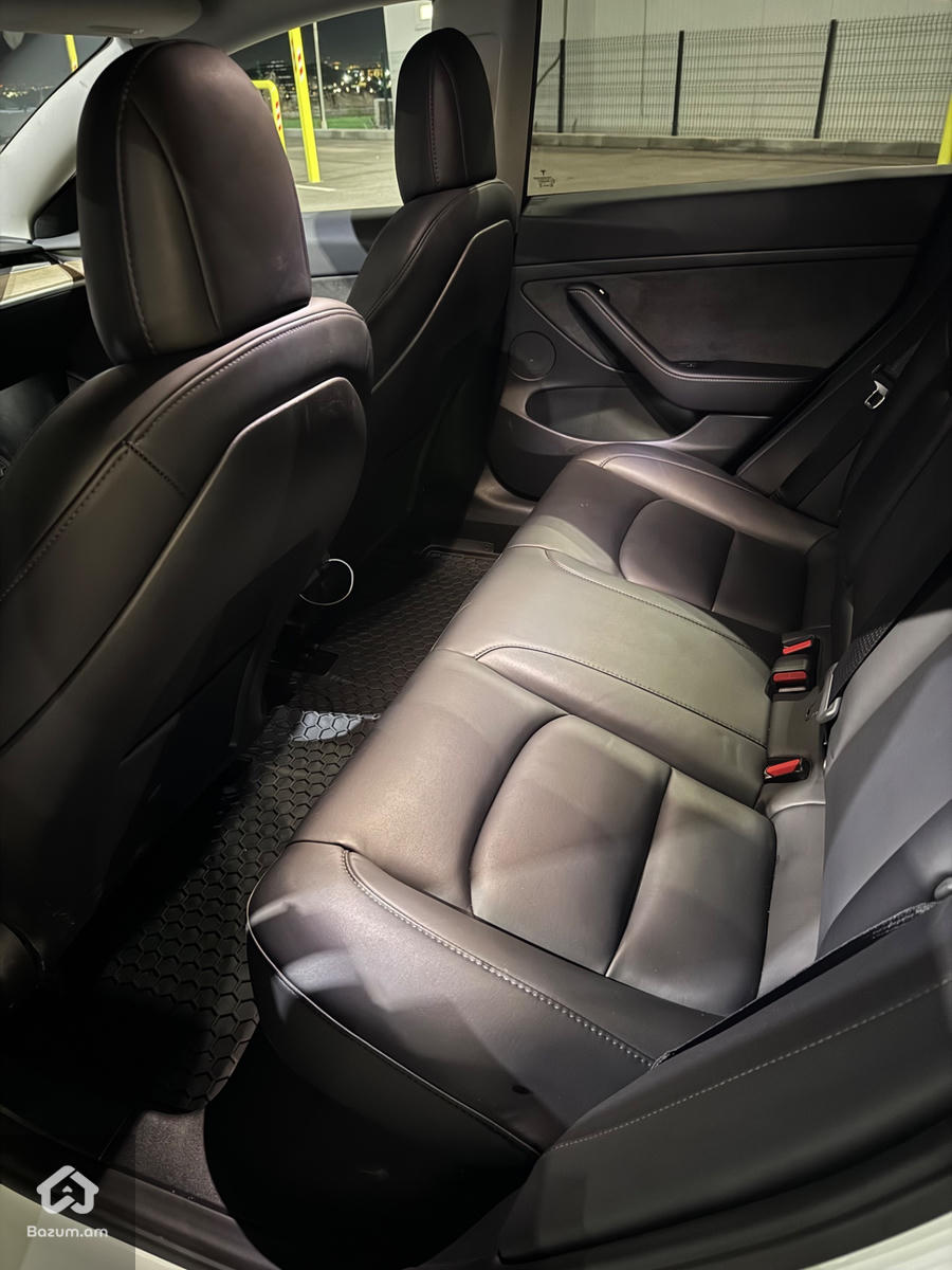 Tesla Model 3 Performance  - image 4