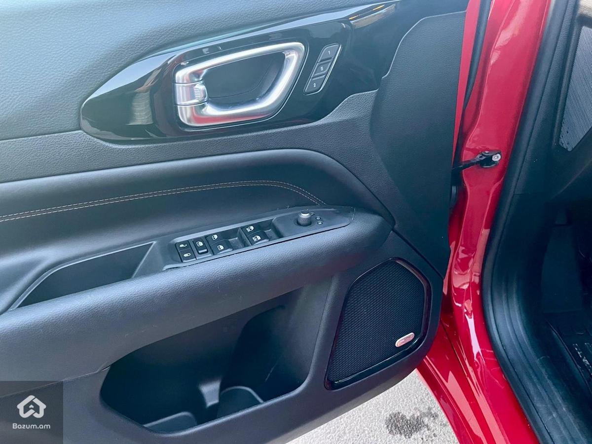 Jeep Compass 2022/12 Limited 2.4լ - image 9