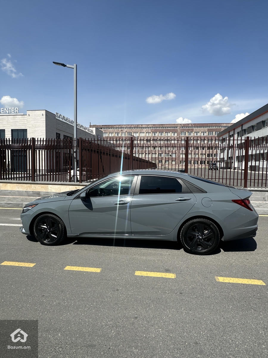 HYUNDAI ELANTRA 2022-21 - image 7