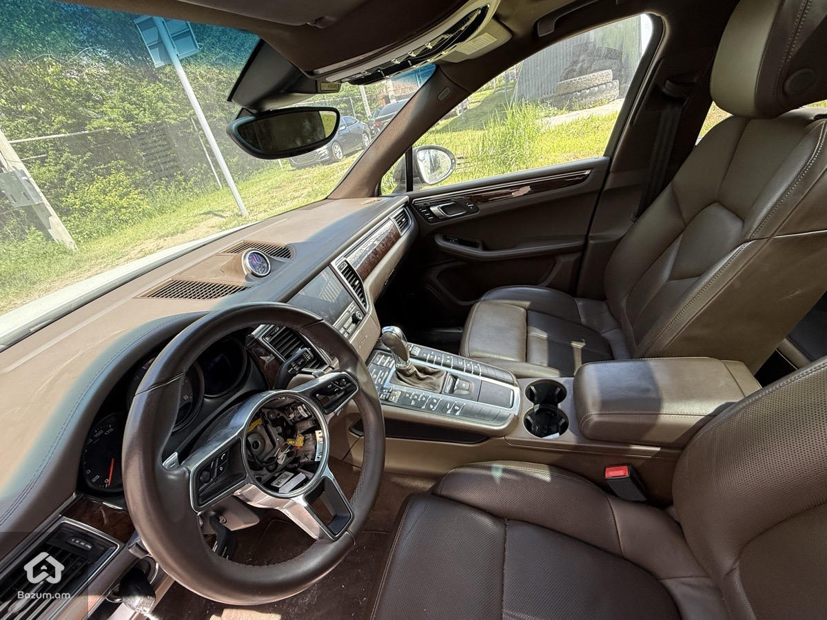 Porsche Macan 3.0 - image 10
