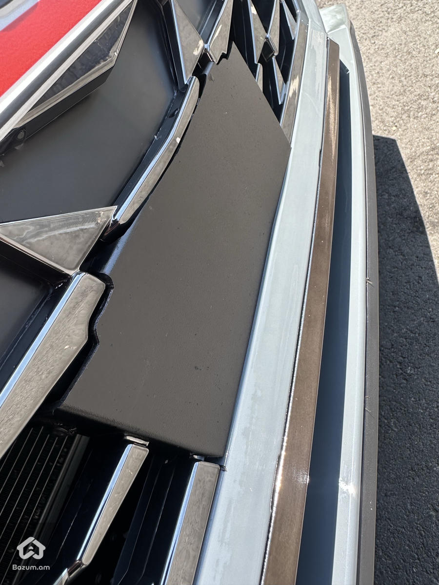 Elantra - image 36
