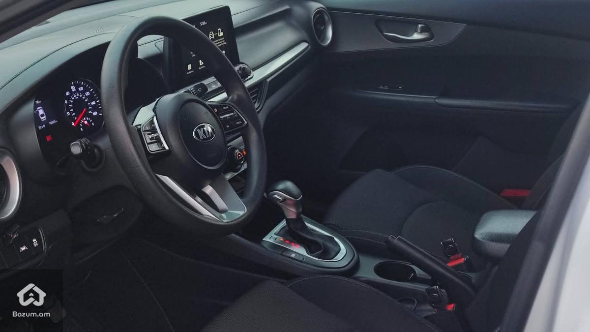 Kia Forte  - image 7