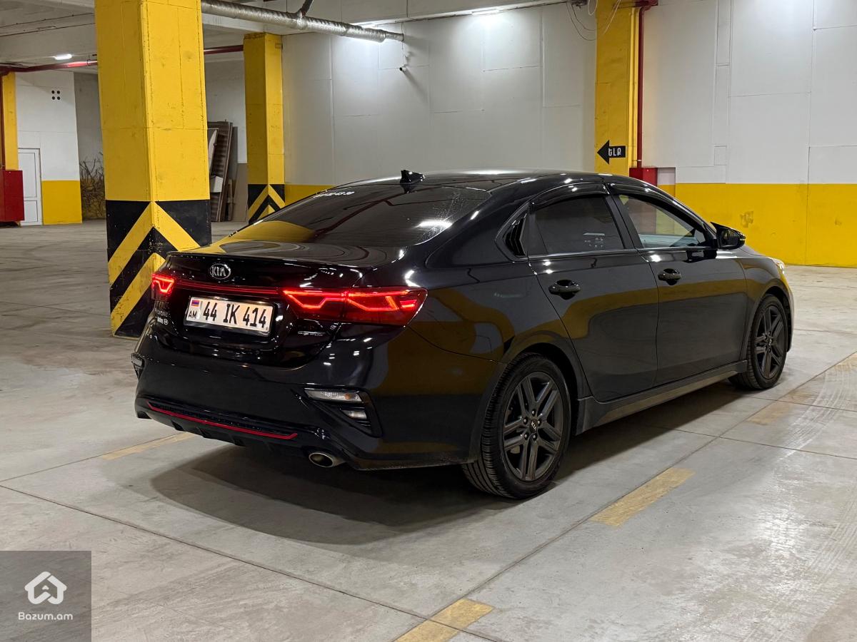 Kia Forte Gt-line - image 4