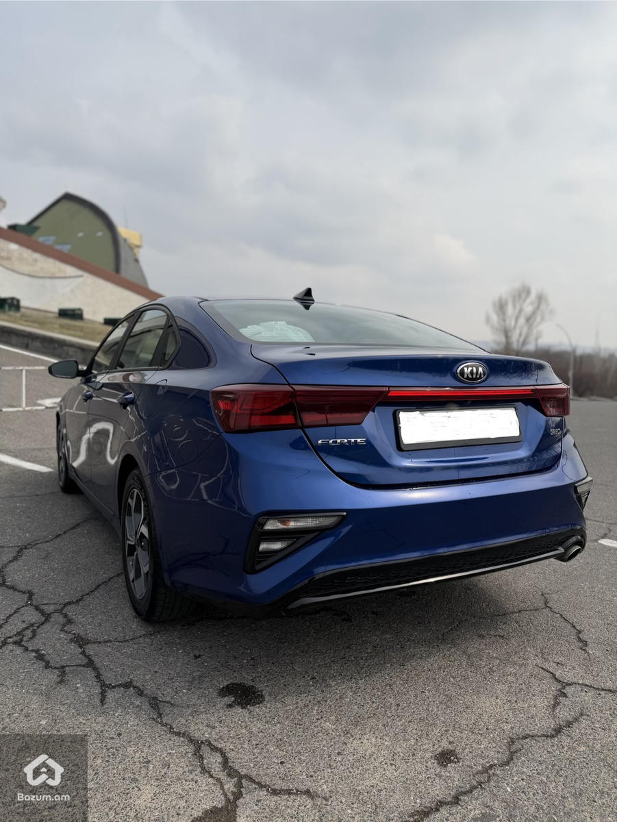 Kia Forte 2018 FE 2.0L - image 7