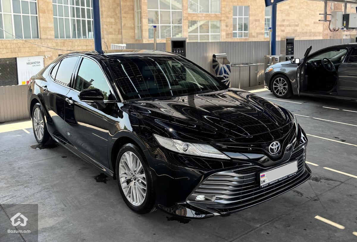 Toyota Camry 3.5 Europe - image 1