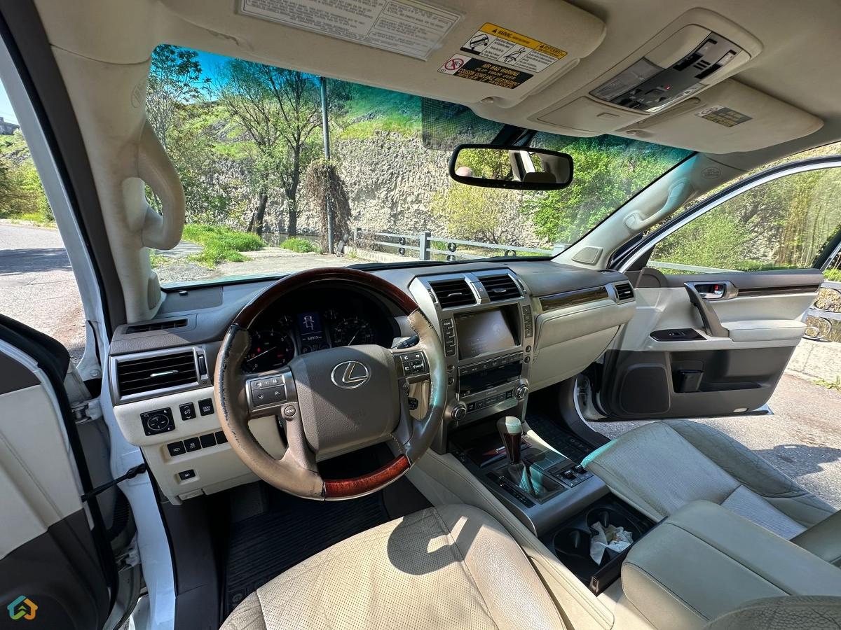 Lexus GX460 2016 - image 12