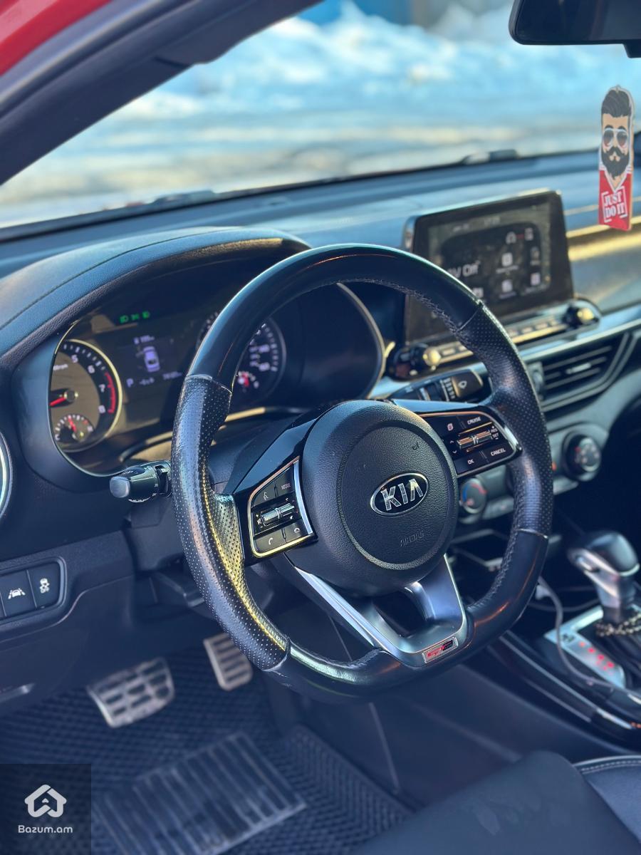 Kia Forte 2020 - image 9