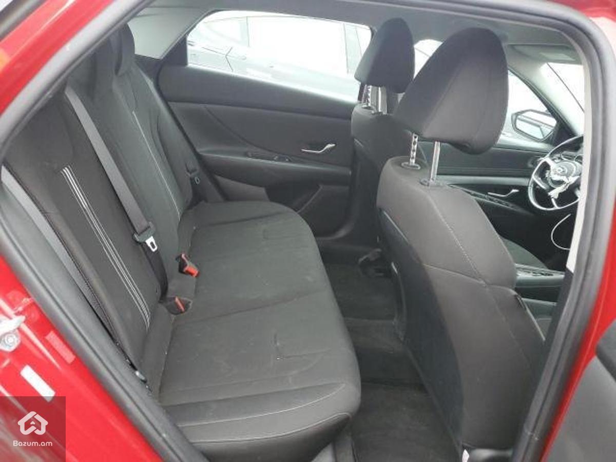  Hyundai Elantra, Sel - image 10