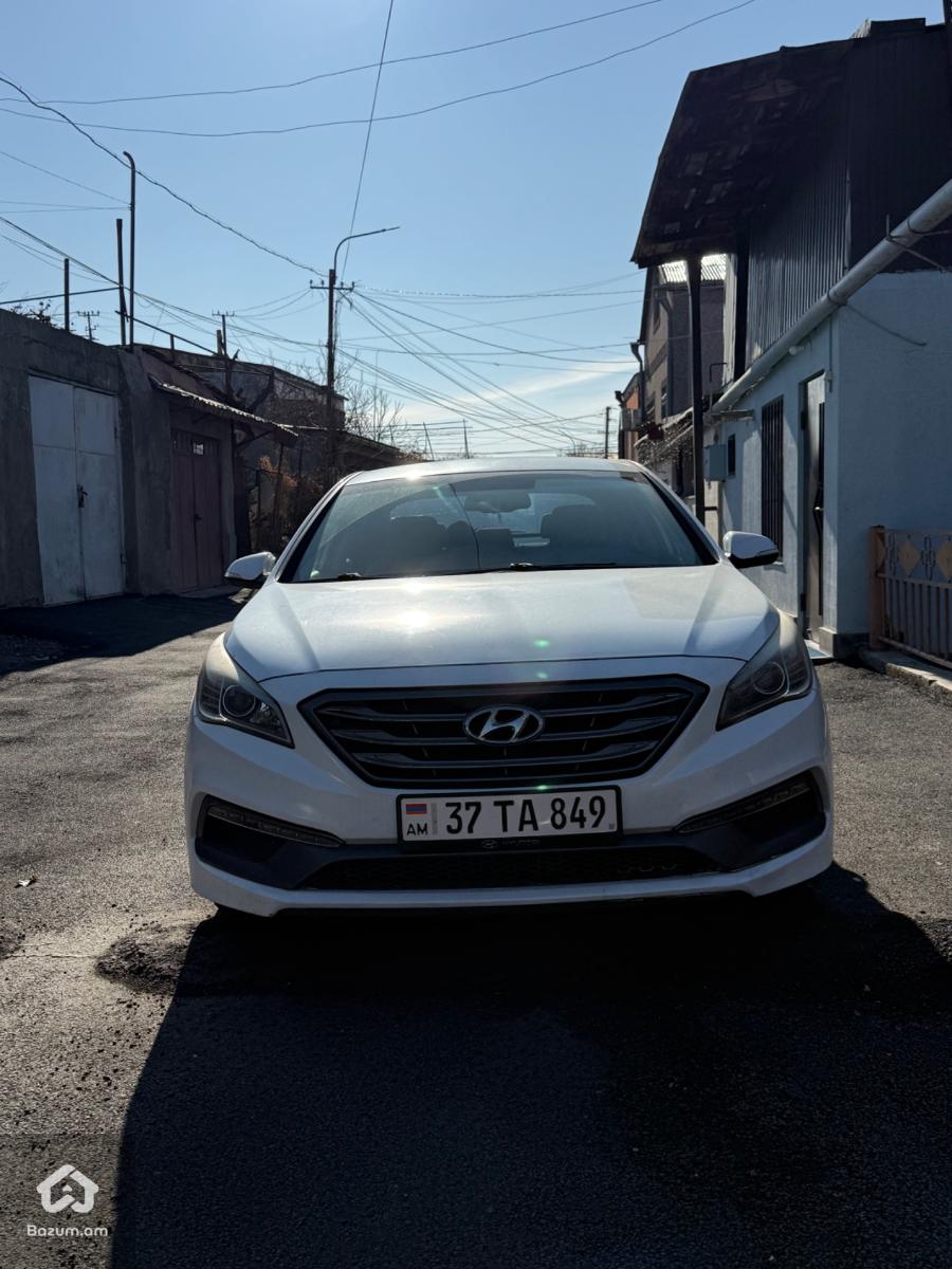 Hyundai - image 1