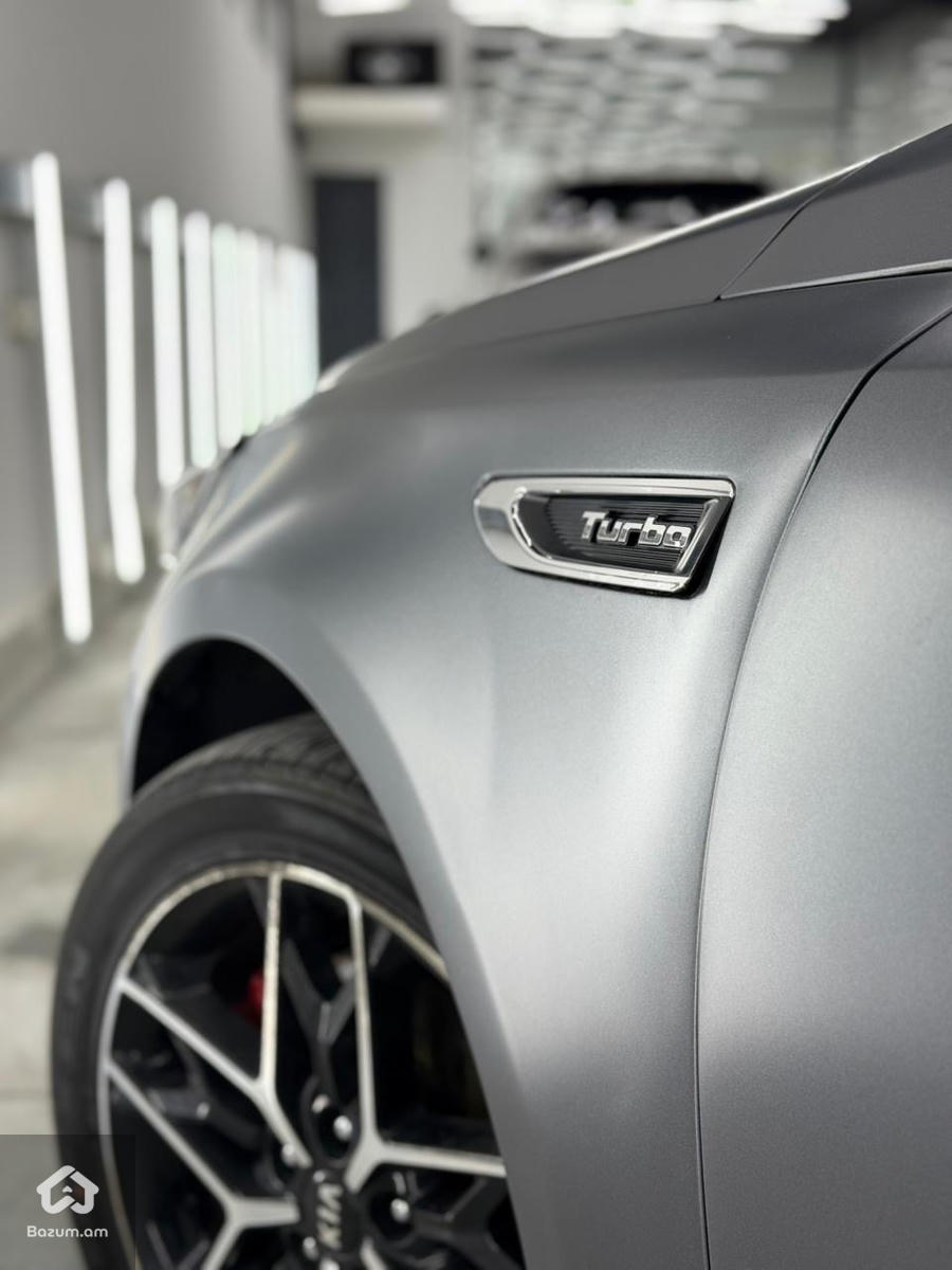 Kia Optima SX 2.0 Turbo - image 4
