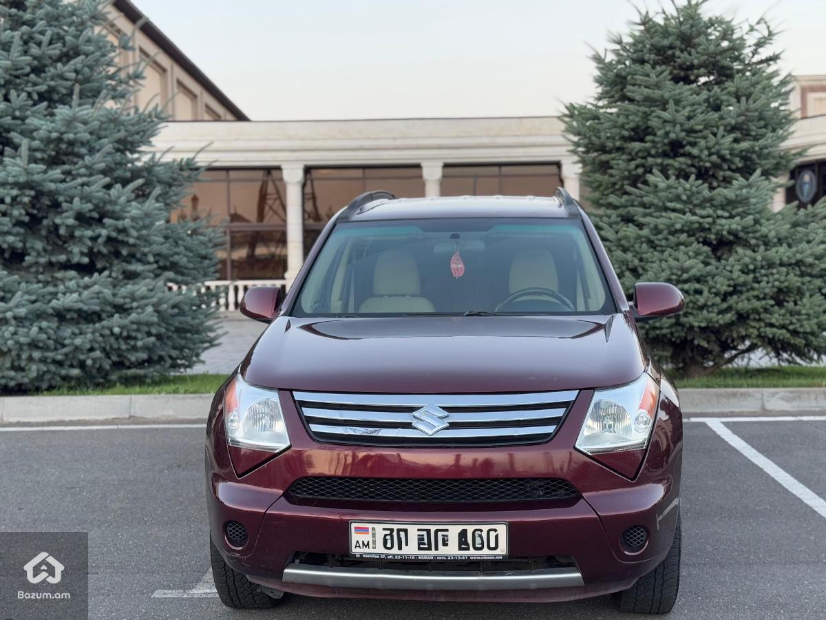 Suzuki XL7 - image 2