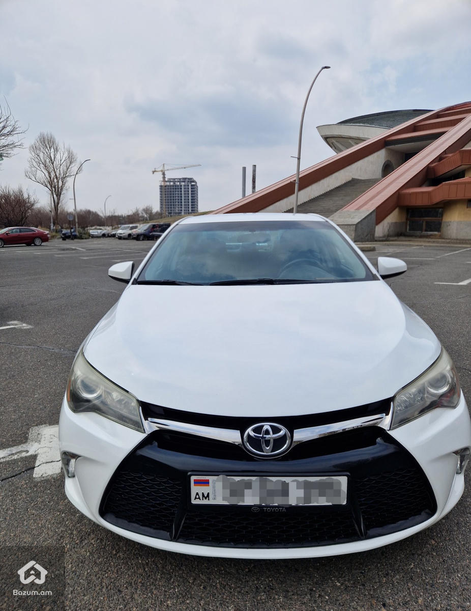Toyota Camry 2016 SE - բենզին, սպիտակ գույն - image 2