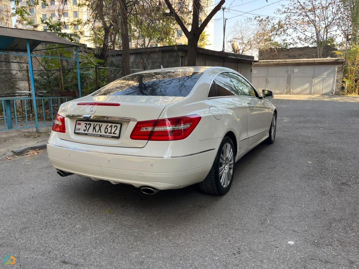 Mercedes Benz E350 - image 4