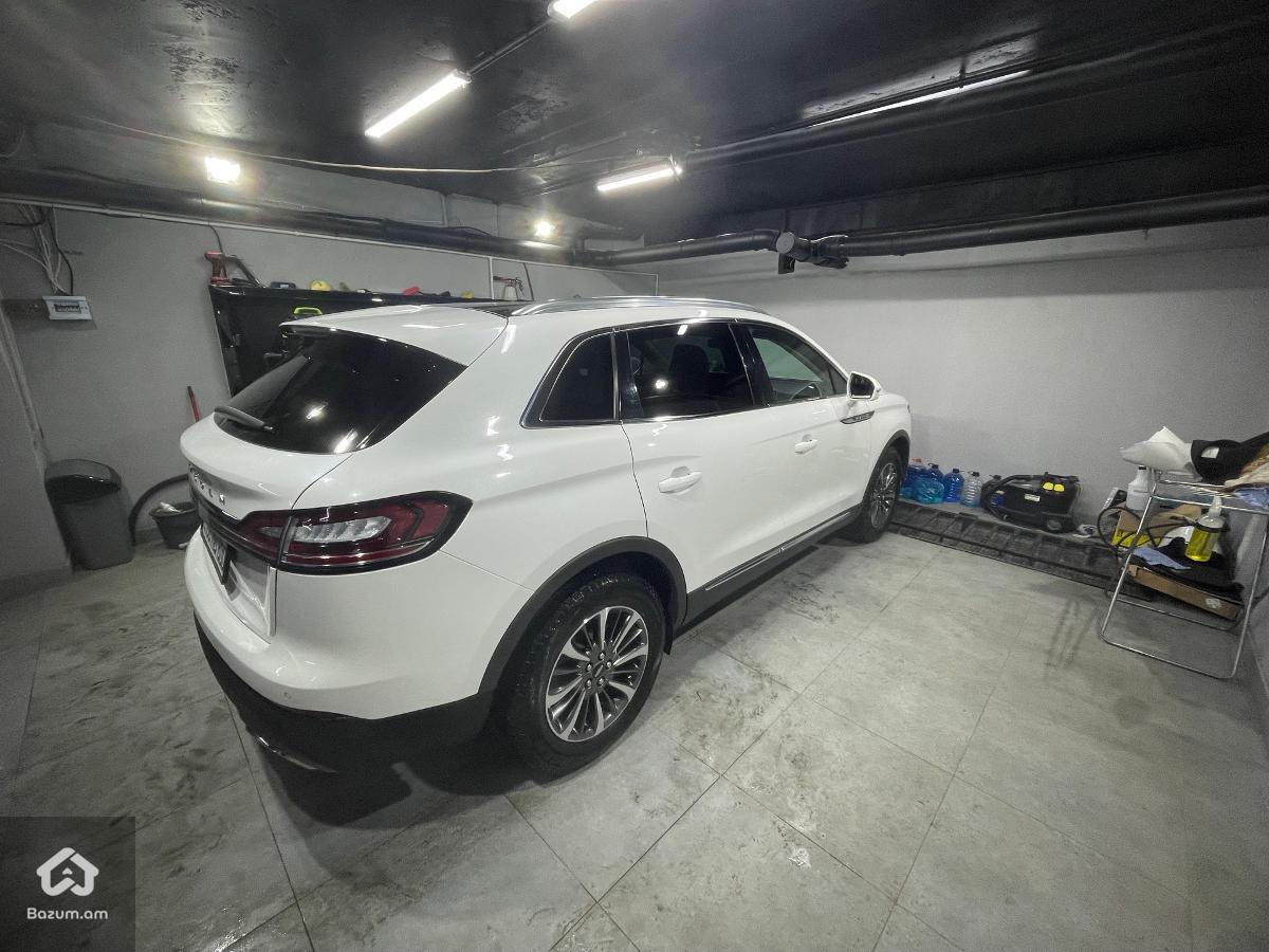 Lincoln Nautilius - image 6