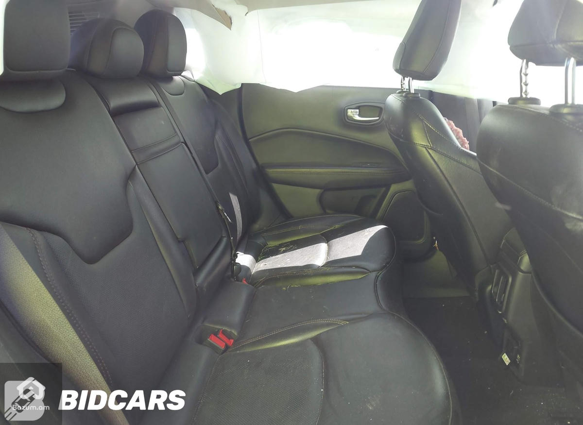 Jeep Compass Limited - image 6