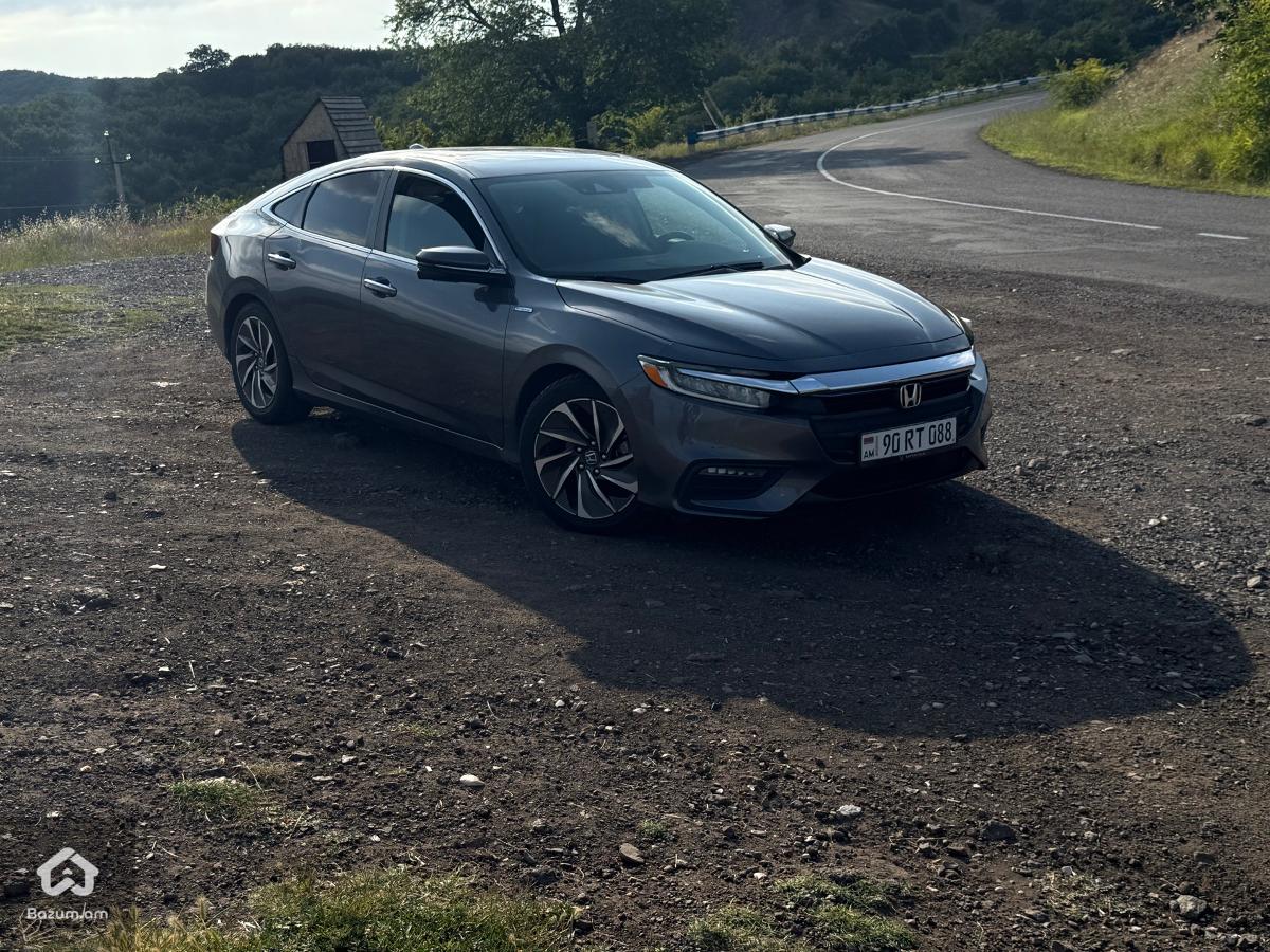 Honda Insight - image 9