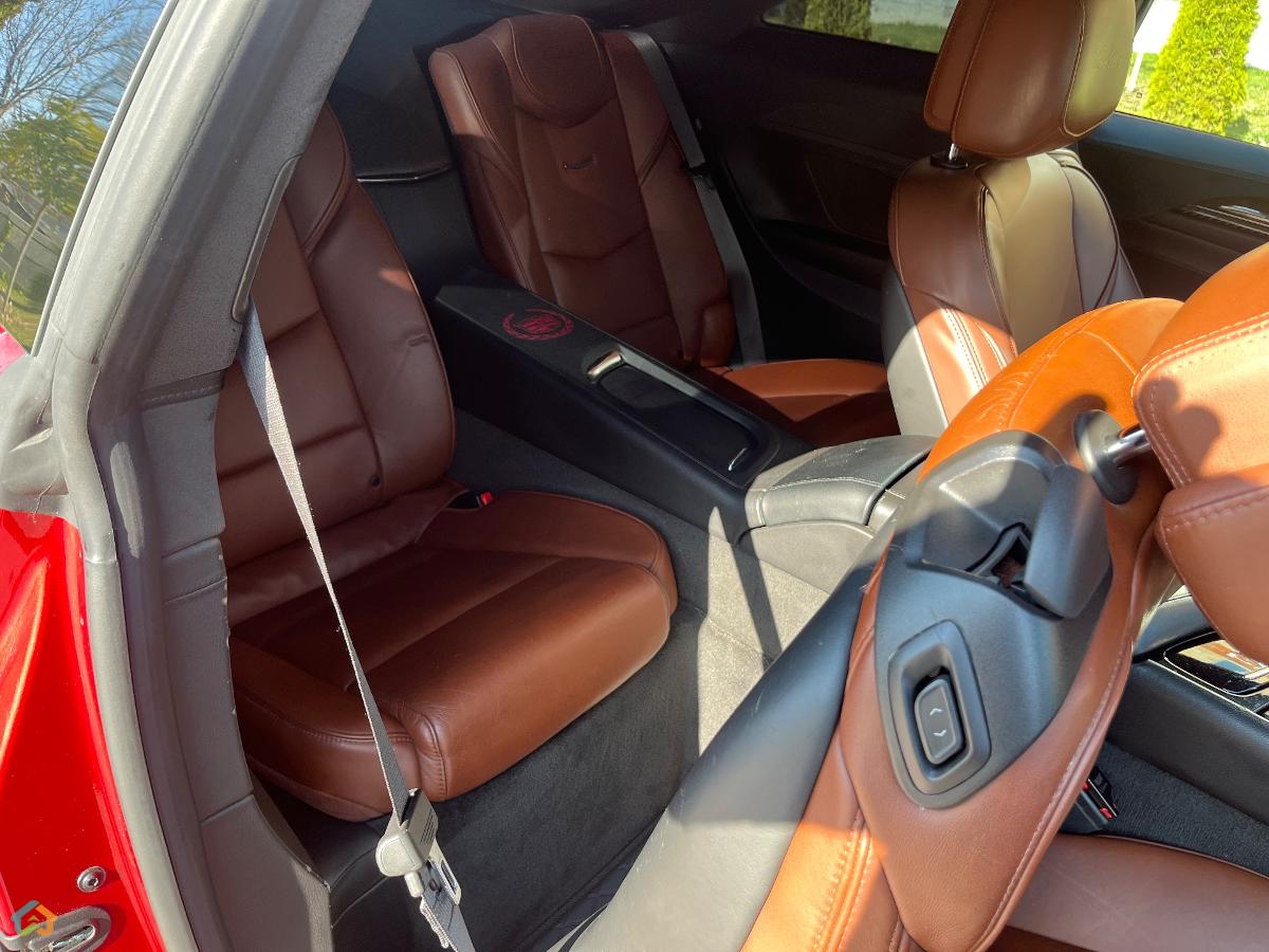 CADILLAC ELR - image 12