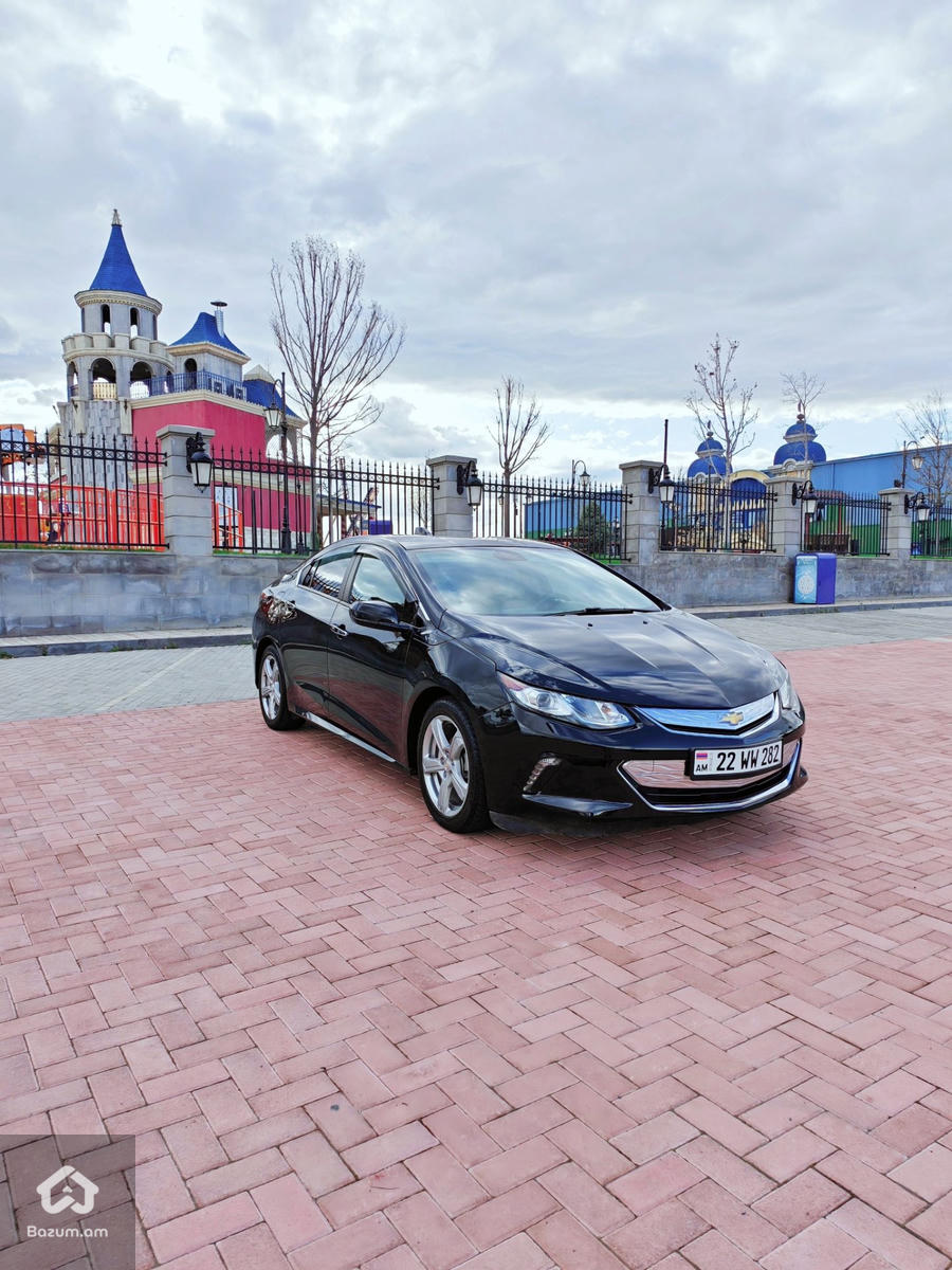 Chevrolet Volt 2 LT - image 3