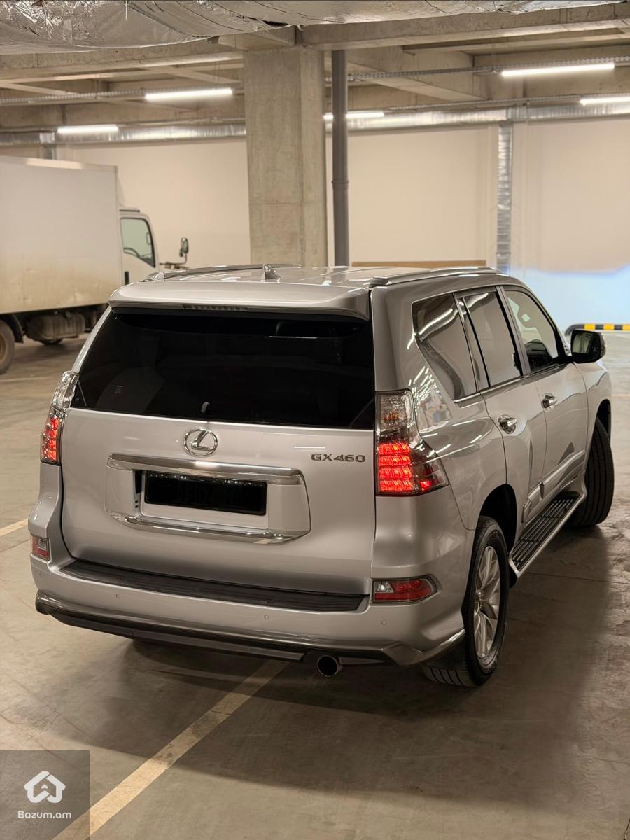 Lexus GX460 - image 12
