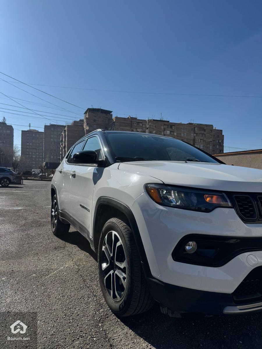 Jeep Compass Limited - image 3