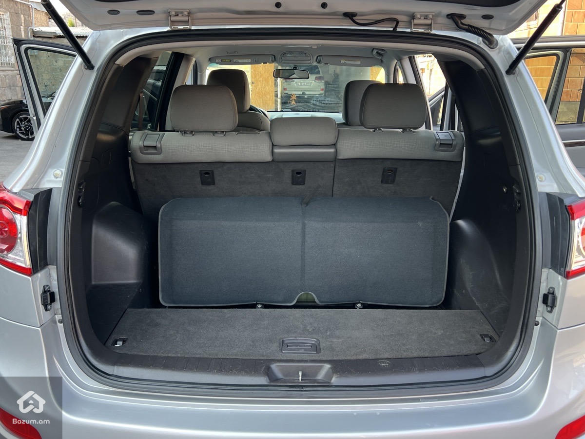 Hyundai Santafe  - image 12