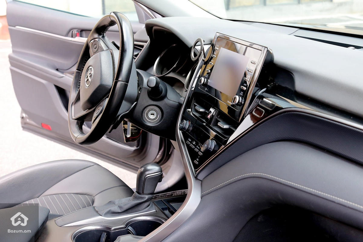 Toyota camry 2021 - image 13
