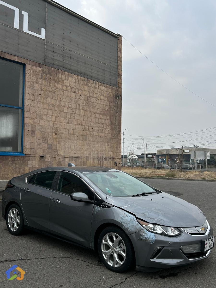 Chevrolet volt 2018 premier+ - image 8