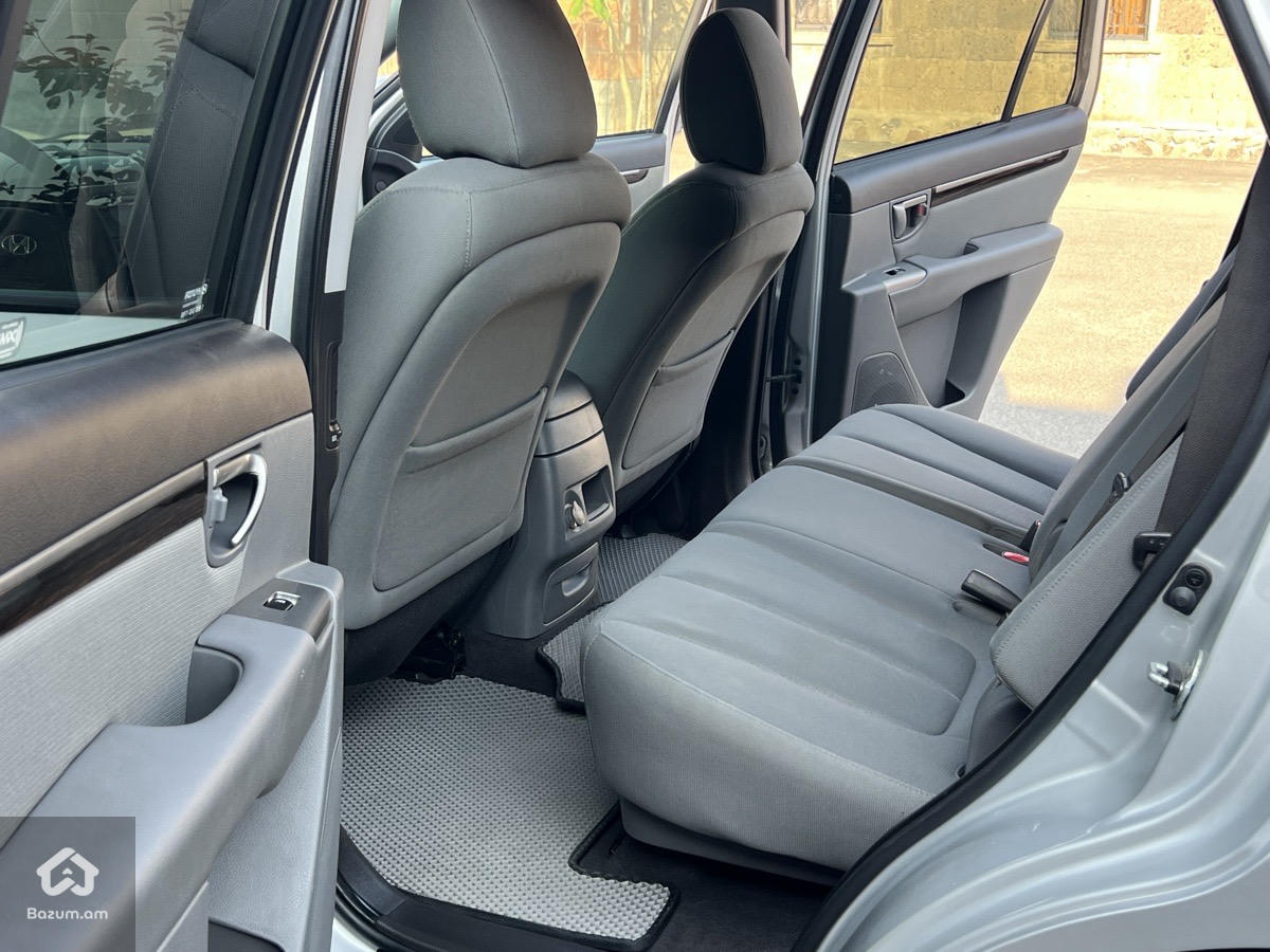 Hyundai Santafe  - image 10
