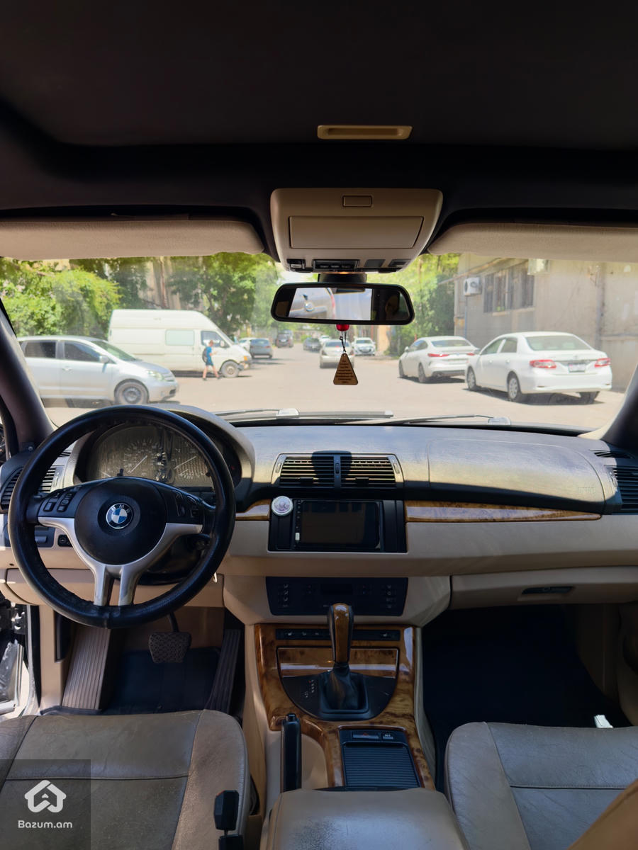 BMW X5 - image 3