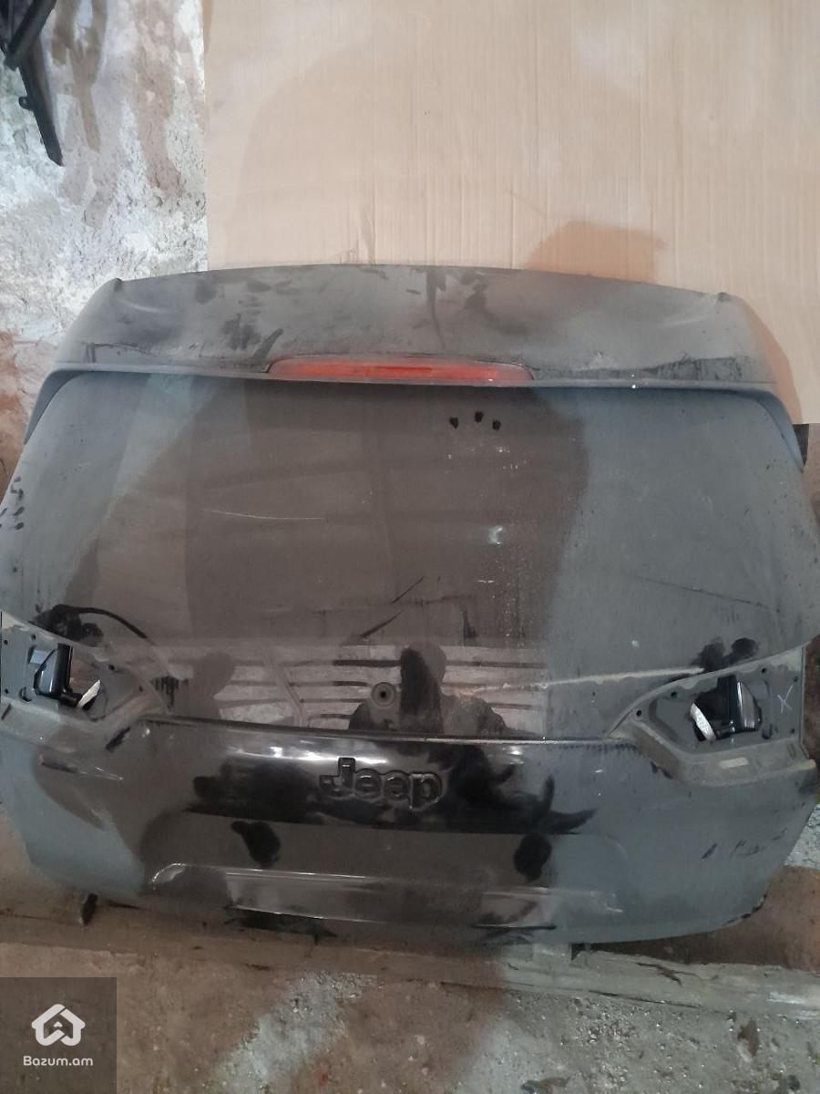 Ջիպ Չեռոկիի բագաժնիկ