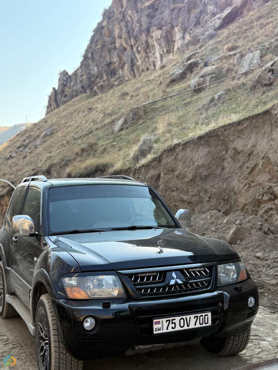 MITSUBISHI PAJERO KUPE - image 1