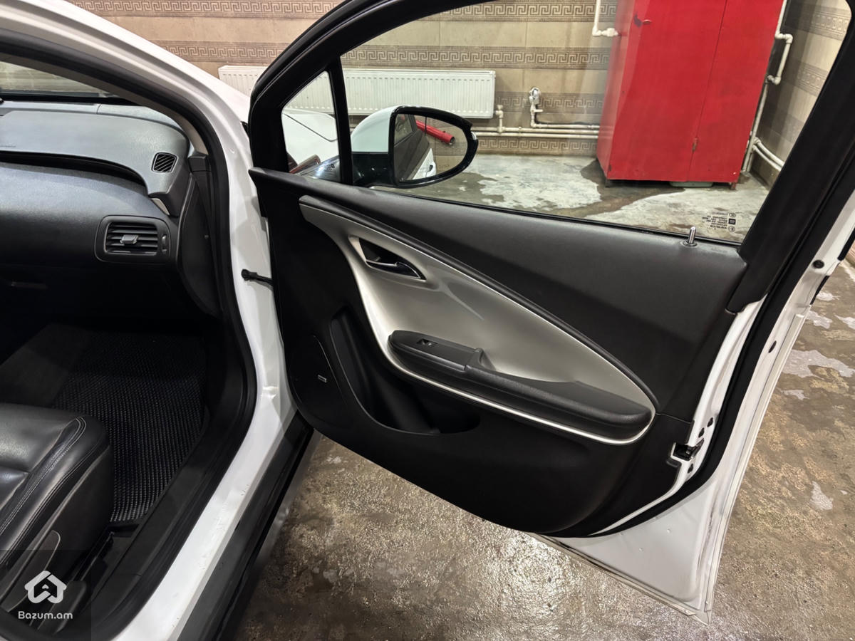 Chevrolet volt - image 16