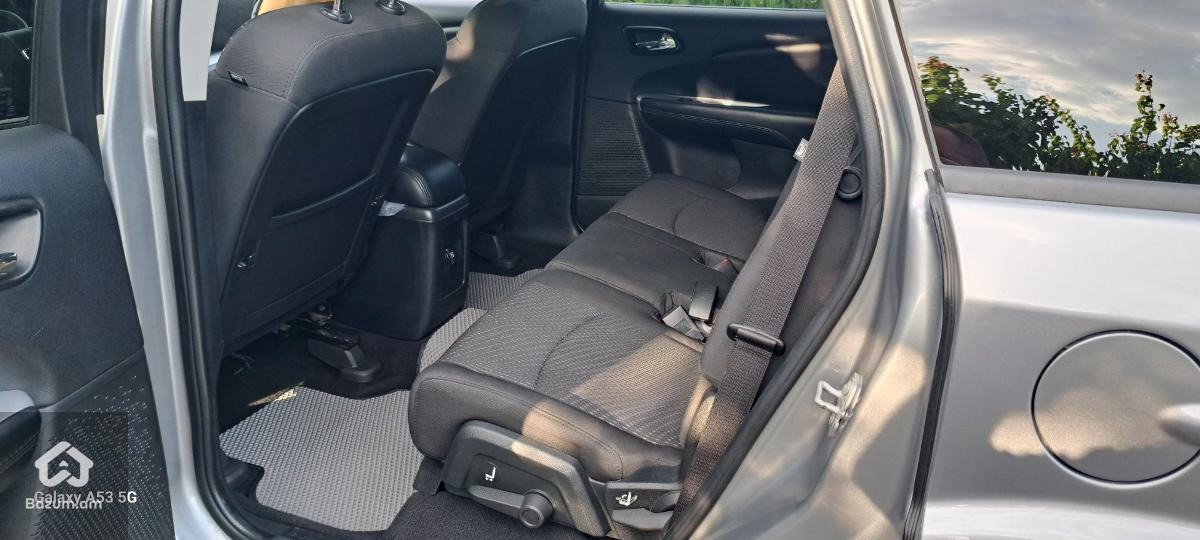 DODGE JOURNEY SXT - image 7