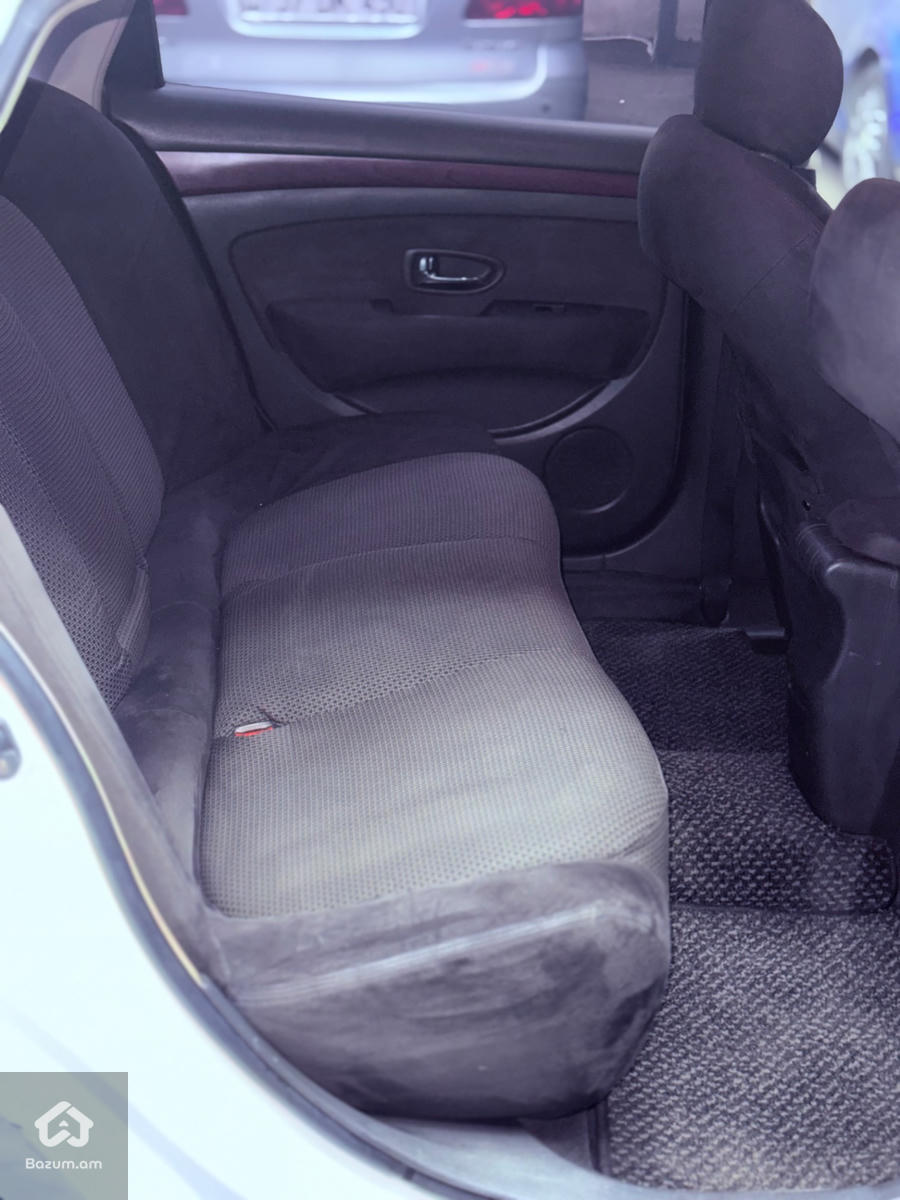 Nissan Bluebird Ձախ Ղեկ - image 11