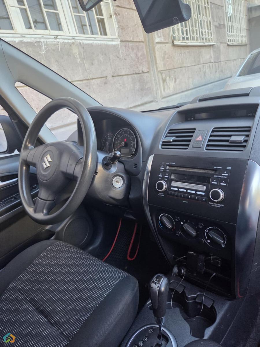 Suzuki SX4  - image 6