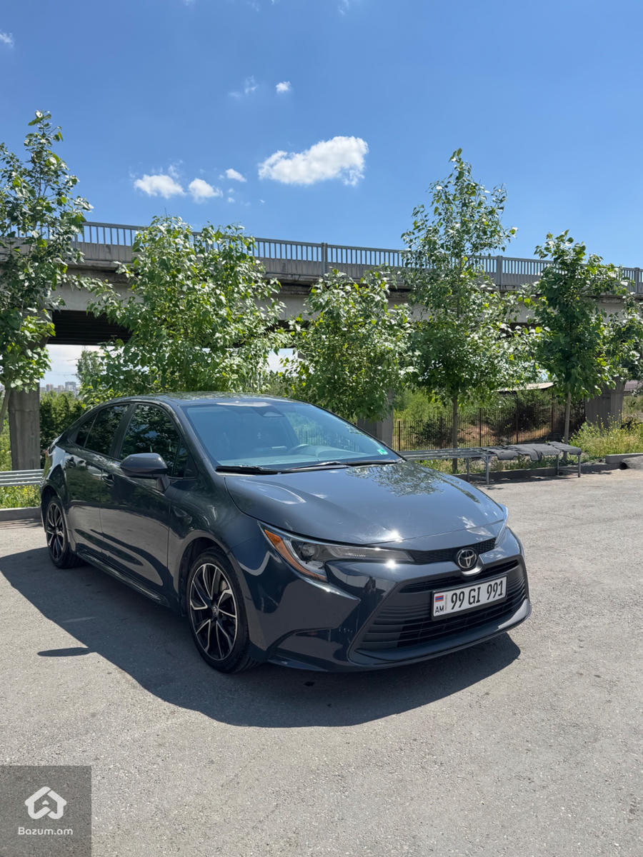 Toyota Corolla - image 4